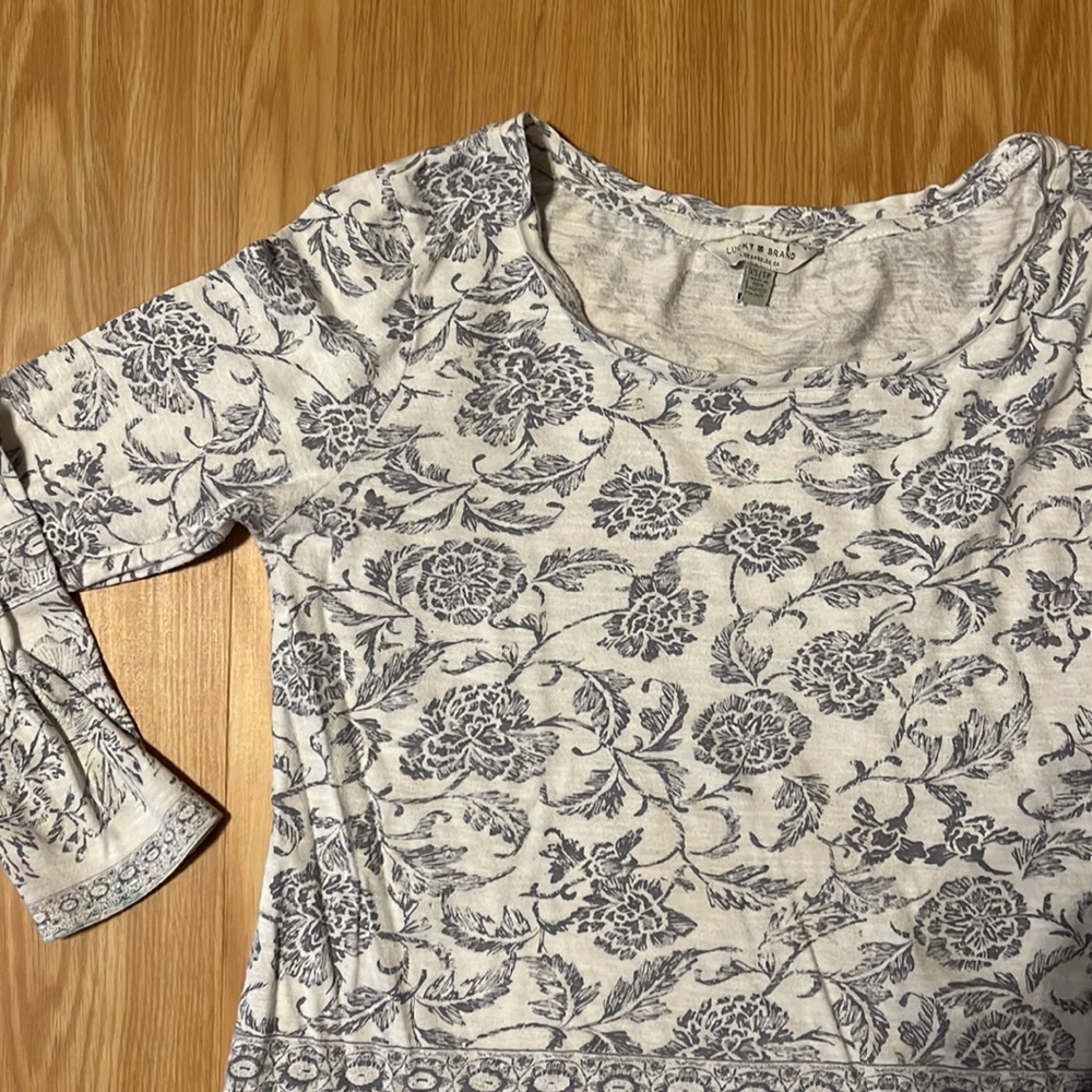 Lucky Brand long Sleeve Floral Tee, size XS - Picture 2 of 5